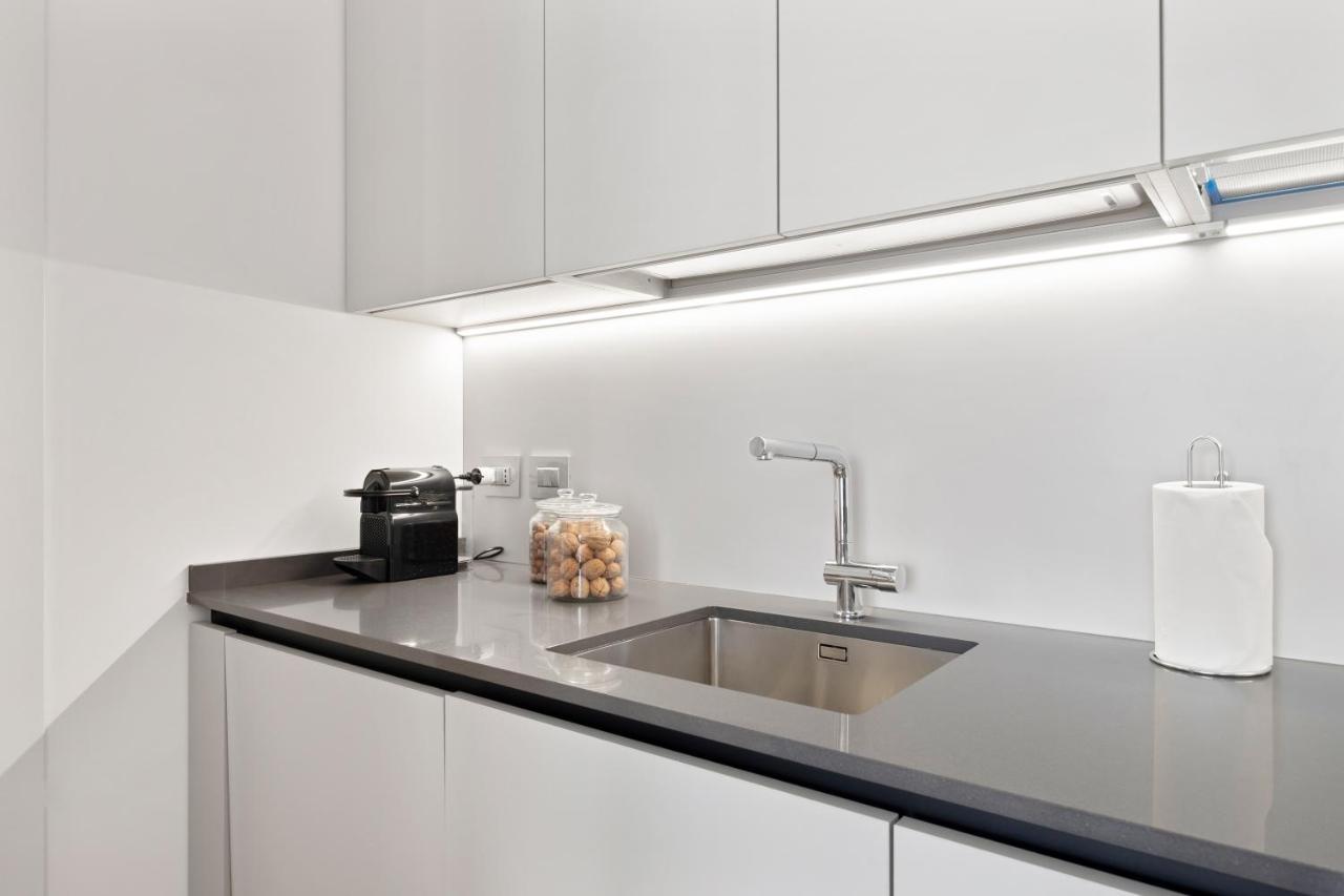 Altido Spacious Apt For 4 With Balcony In Porta Romana Milaan Buitenkant foto
