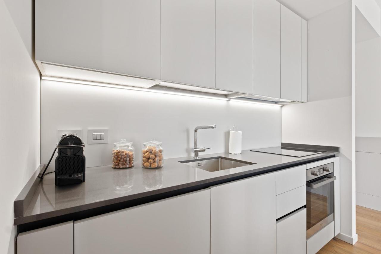 Altido Spacious Apt For 4 With Balcony In Porta Romana Milaan Buitenkant foto